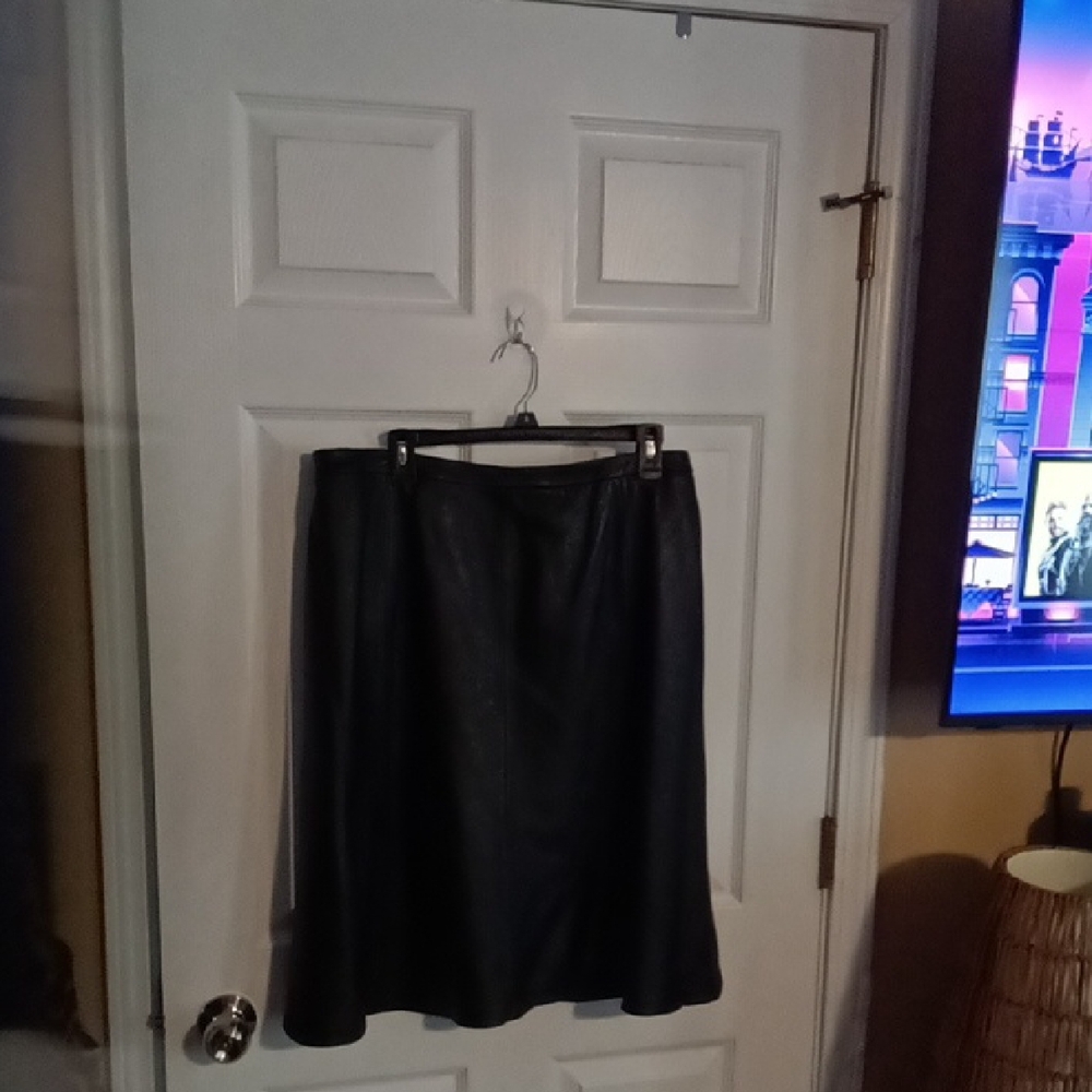 Kasper Classic Black A-Line Skirt